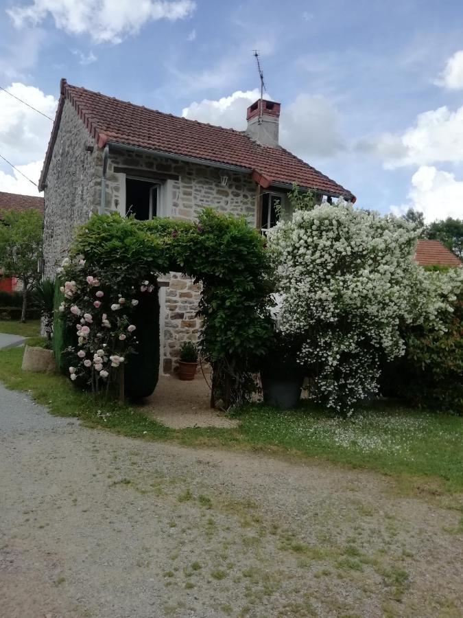 Gite Du Mont De Transet Thauron Exterior foto
